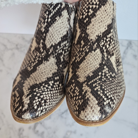 SILENT D, Ivtay Python Snakeskin Lether Nude Boot Bootie, Size 7.5 (38) - Picture 9 of 14